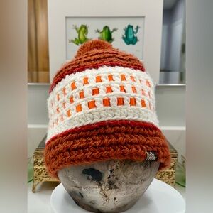 Prana - Knit/Crochet Ribbon-Woven Breathe Pom Beanie Hat - EUC